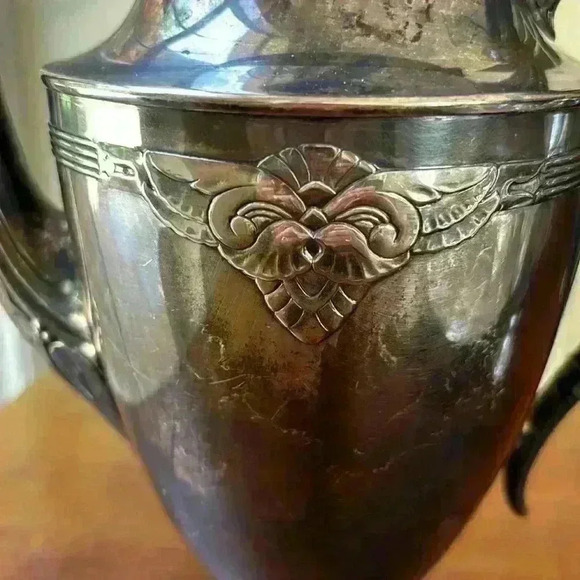 3 Piece Wm Rogers & Son Guild-Cadence Coffee Pot, Bowl, Creamer Silverplate - Picture 2 of 8